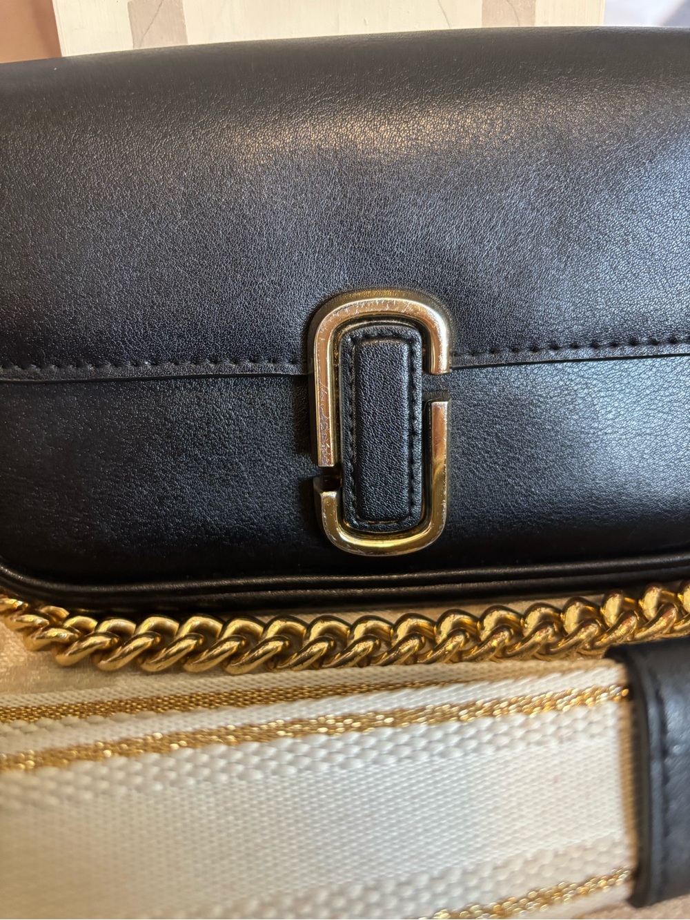Marc Jacobs Black Leather Crossbody with Gold Chain and Branded Cream Strap - Picture 3 of 13